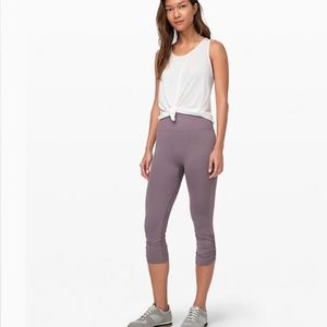 NWOT Lululemon 21" Crop